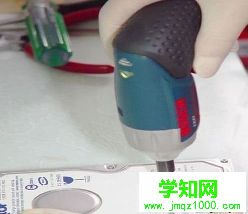 硬盤磁頭壞了能修嗎？硬盤磁頭壞了怎么修復(fù)