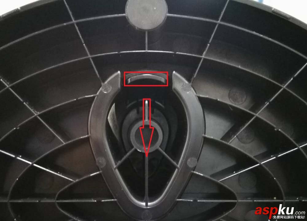 聯(lián)想,顯示器