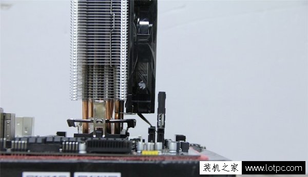 電腦散熱硅脂怎么涂？CPU涂硅脂注意事項(xiàng)及CPU涂硅脂教程圖解